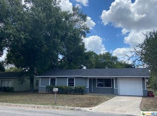 1204 Wilson St, Luling, TX 78648