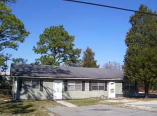 123 Christa Dr, Wilmington, NC 28409