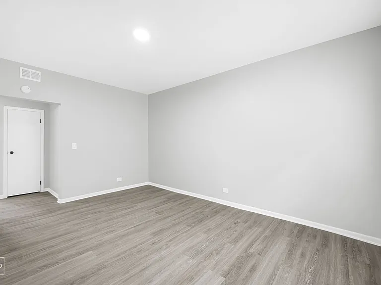 5015 S Champlain — Photo 24