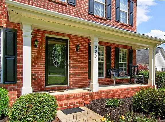 4th image of 220 Chandeleur Dr #42