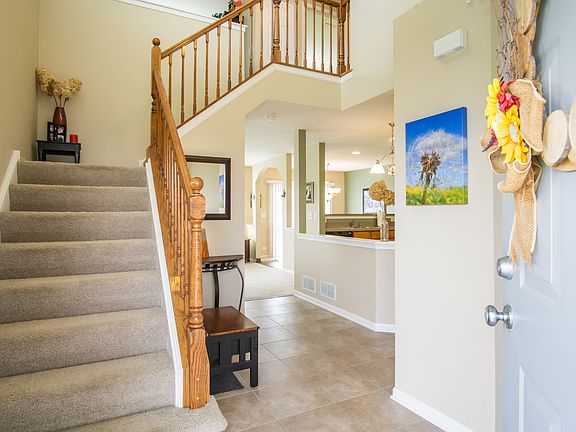 2nd image of 3032 Courtland St #3032