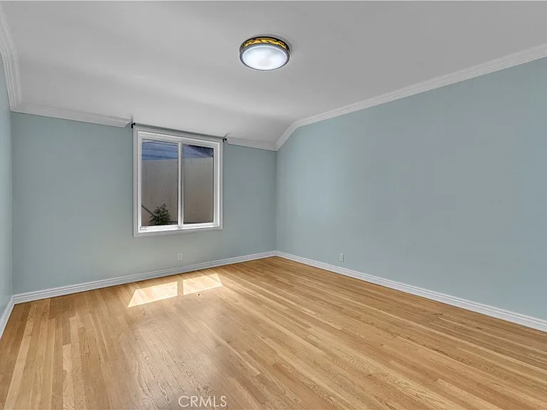5452 Halbrent Ave — Photo 22