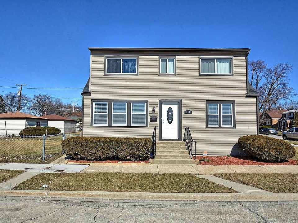 1st image of 718 23rd Ave