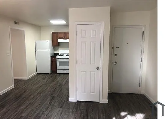 2 bed, 900 sqft, $2,859 — Photo 4