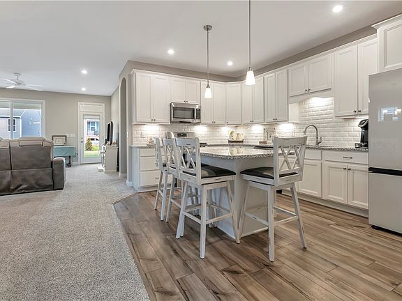 4th image of 1358 Brookchase Cir