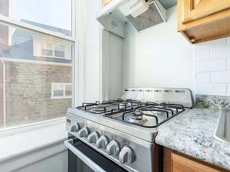 Belmont Place — Photo 19
