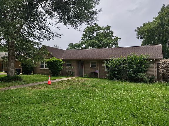 5th image of 1738 Pecan Ln