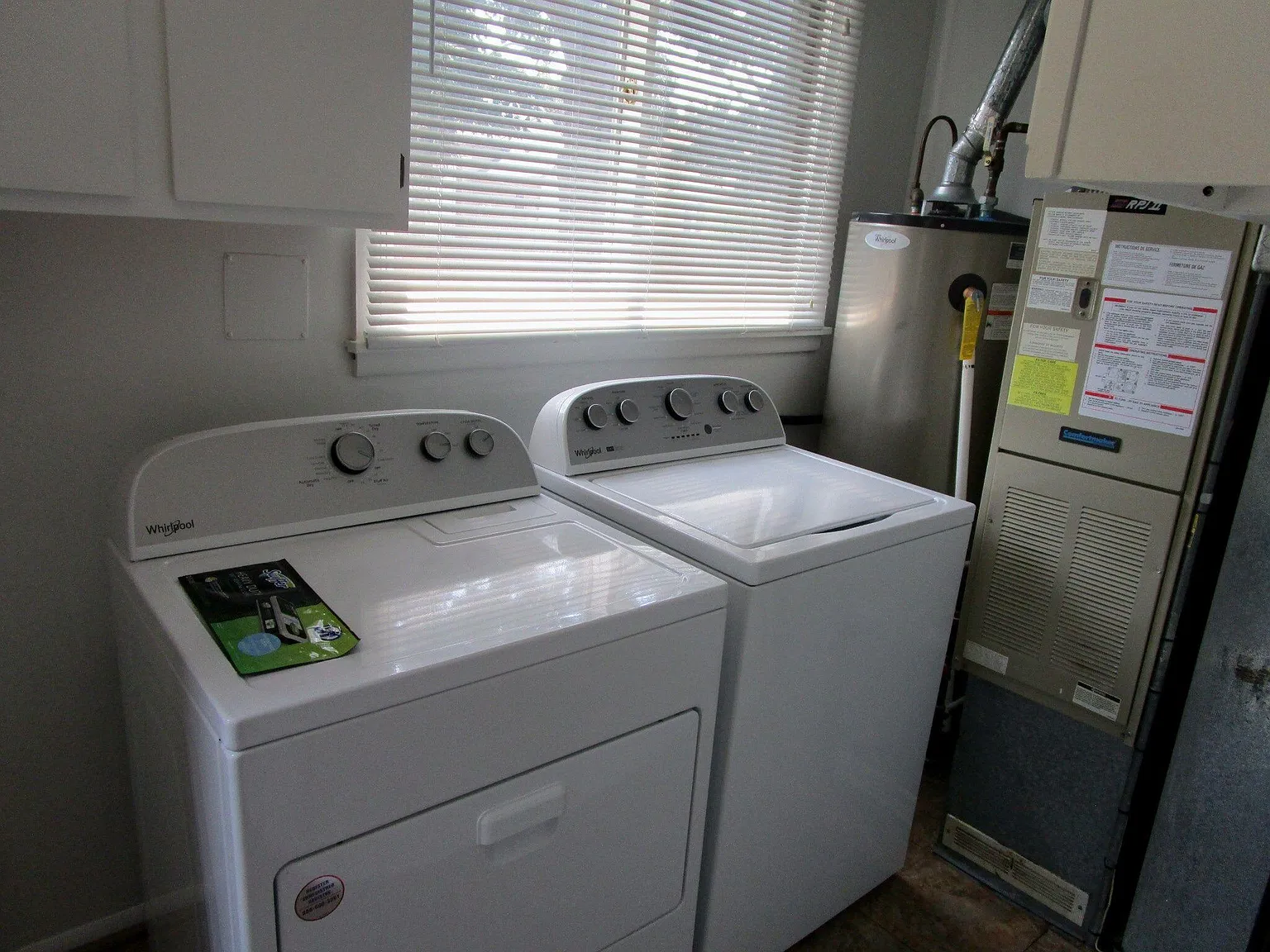 2 bed, 1.0 bath, 774 sqft, $1,000 — Photo 3