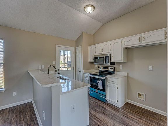 5th image of 5540 Angelace Dr S
