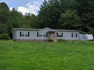 1070 Cottrell Hill Rd, Lenoir, NC 28645