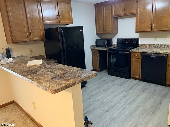 4th image of 64 Heritage Ln #302