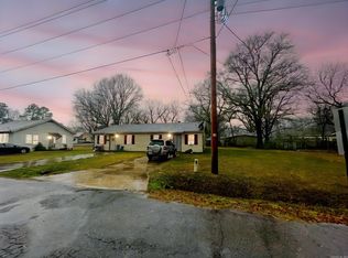 402 N Ferguson St, Hope, AR 71801