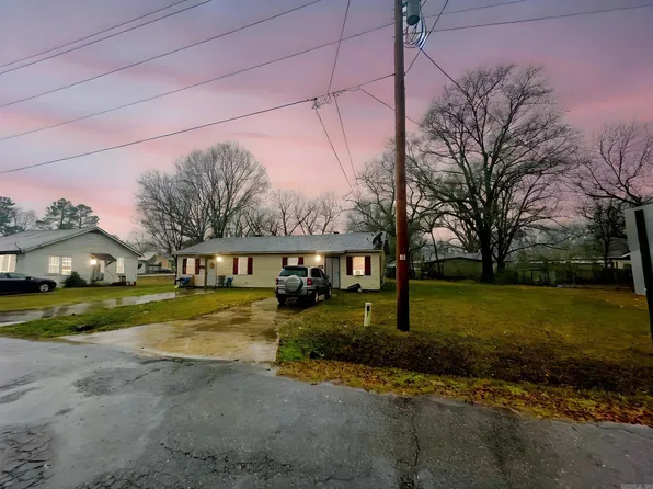 402 N Ferguson St, Hope, AR 71801