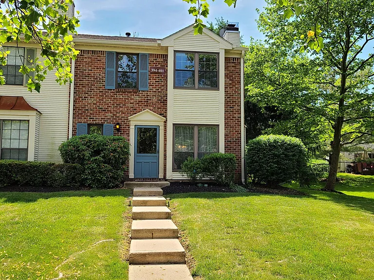 401 Penns Way — Photo 1