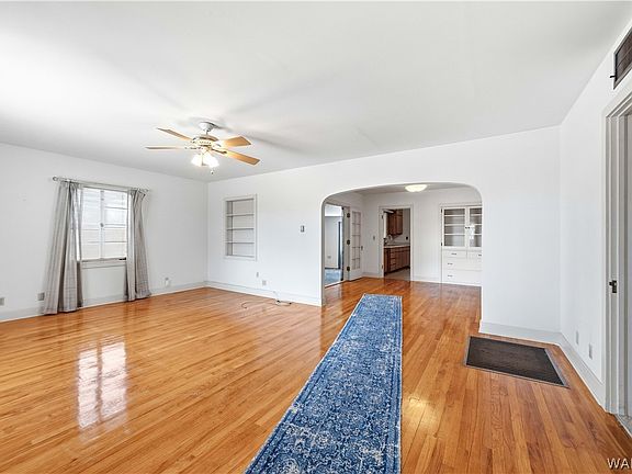 4th image of 2119 Lucille Avenue