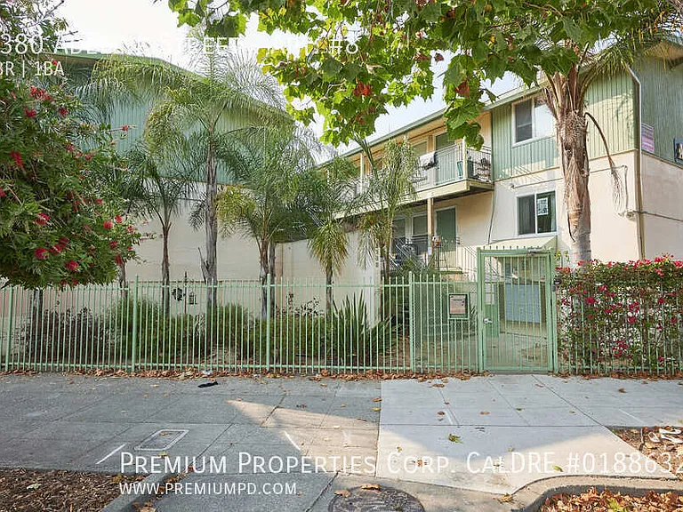 3380 Adeline St #8 — Photo 18