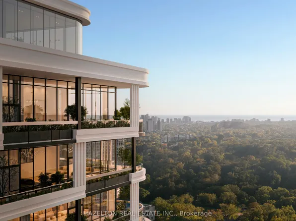 429 Walmer Rd #901, Toronto, ON M5P 2X9