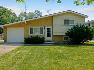 255 N Richmond Ave, Clarendon Hills, IL 60514