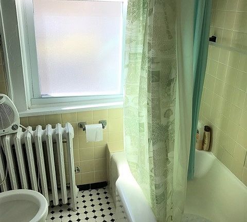 2nd image of 519 N Wagner Ave APT 5