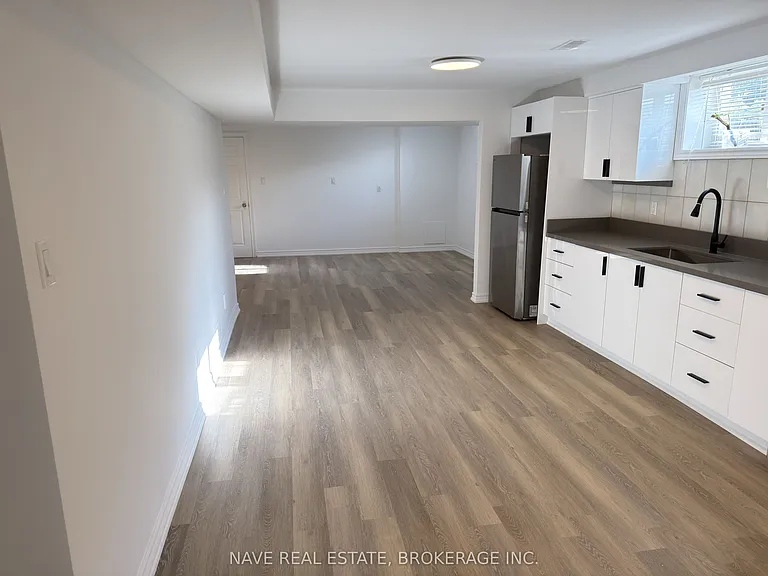 86 Elgin Mills Rd W #BASEMENT — Photo 9
