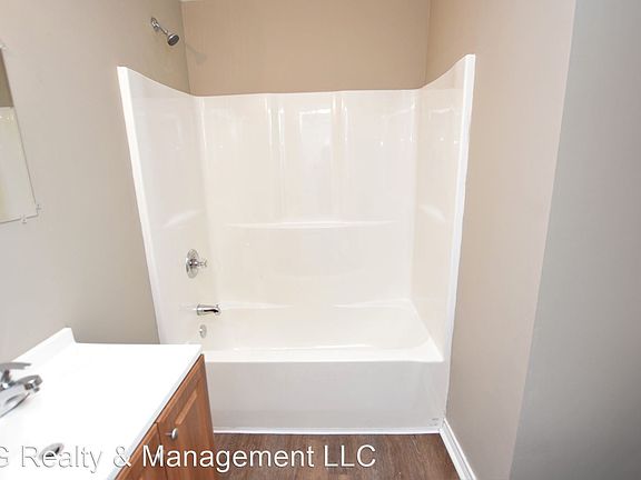 5th image of 2517 Cypress St