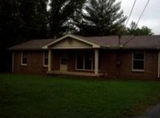 273 Old Shackle Island Rd, Hendersonville, TN 37075