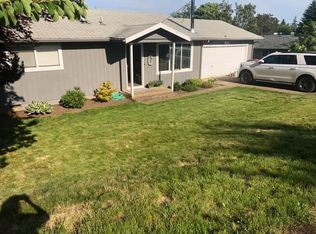 542 SW Walnut St, Willamina, OR 97396