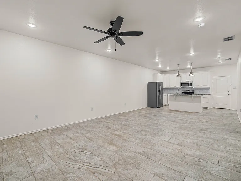 5708 Lehigh St — Photo 4