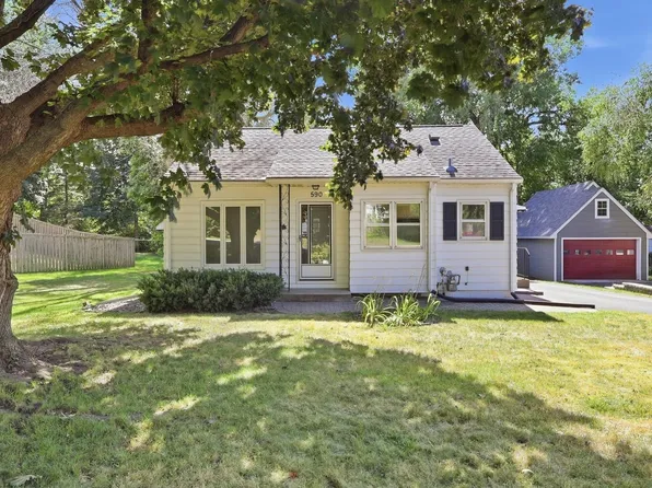 590 Valley Ln, Mendota Heights, MN 55118