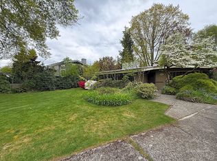 8612 NE 5th St, Medina, WA 98039