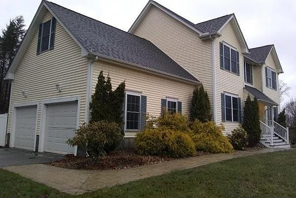 1st image of 7 Albert Dr