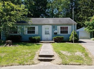 1113 38th Street Ct, Moline, IL 61265