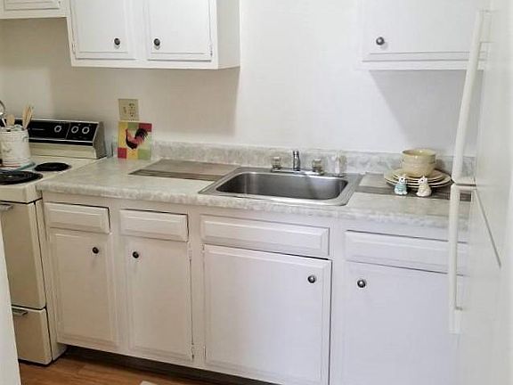 2nd image of 1343 Millersport Hwy APT 2