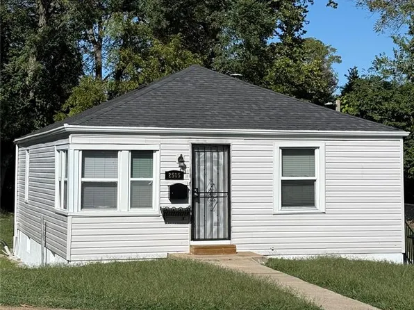 2505 Crescent Ave, Saint Louis, MO 63121