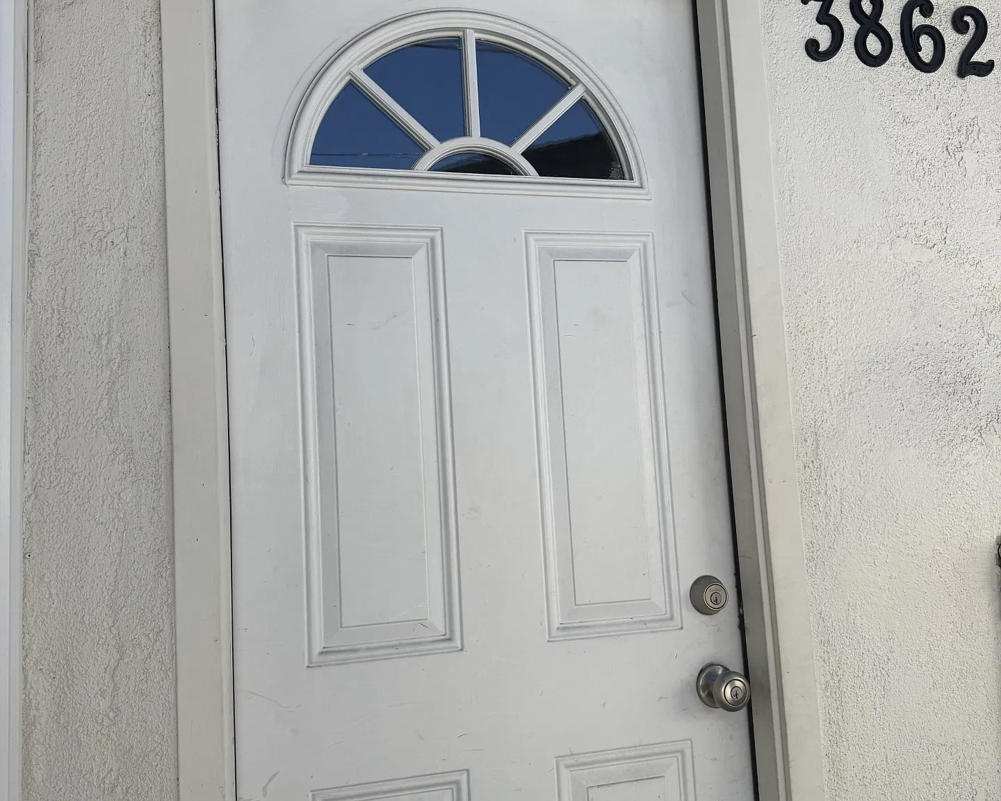 2 bed, $2,350 — Photo 2