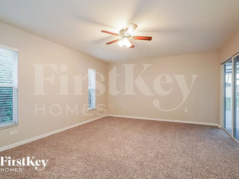 5003 Barth St — Photo 8