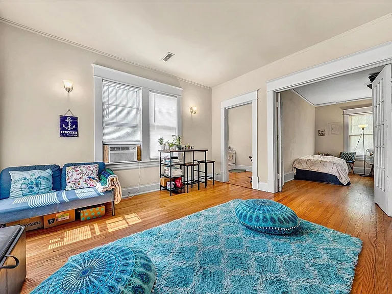 379 Walnut Ave SW — Photo 4