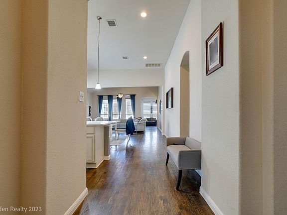 4th image of 3325 Sweet Gum Ln