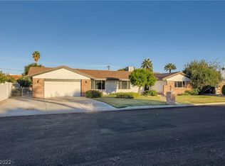 413 Park Way E, Las Vegas, NV 89106