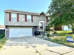 17814 Olive St, Omaha, NE 68136