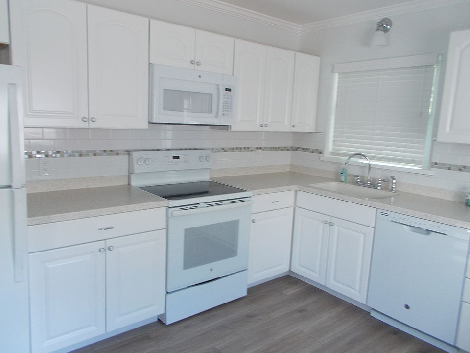 1st image of 405 Maryland Ave