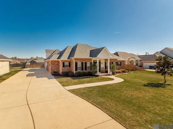 18134 River Rd, Montz, LA 70068