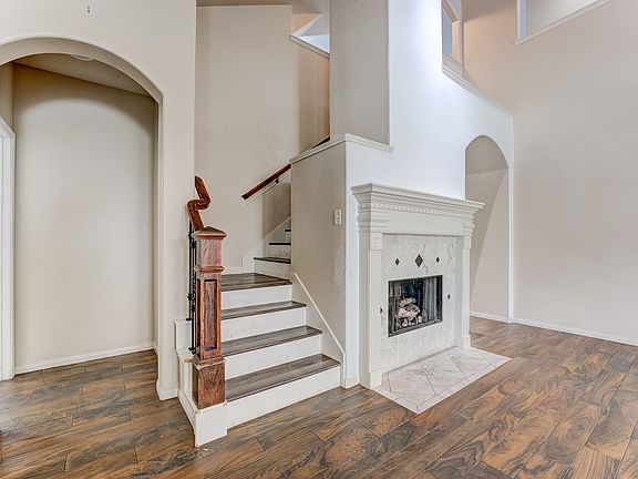 5th image of 4731 Autumn Pine Ln
