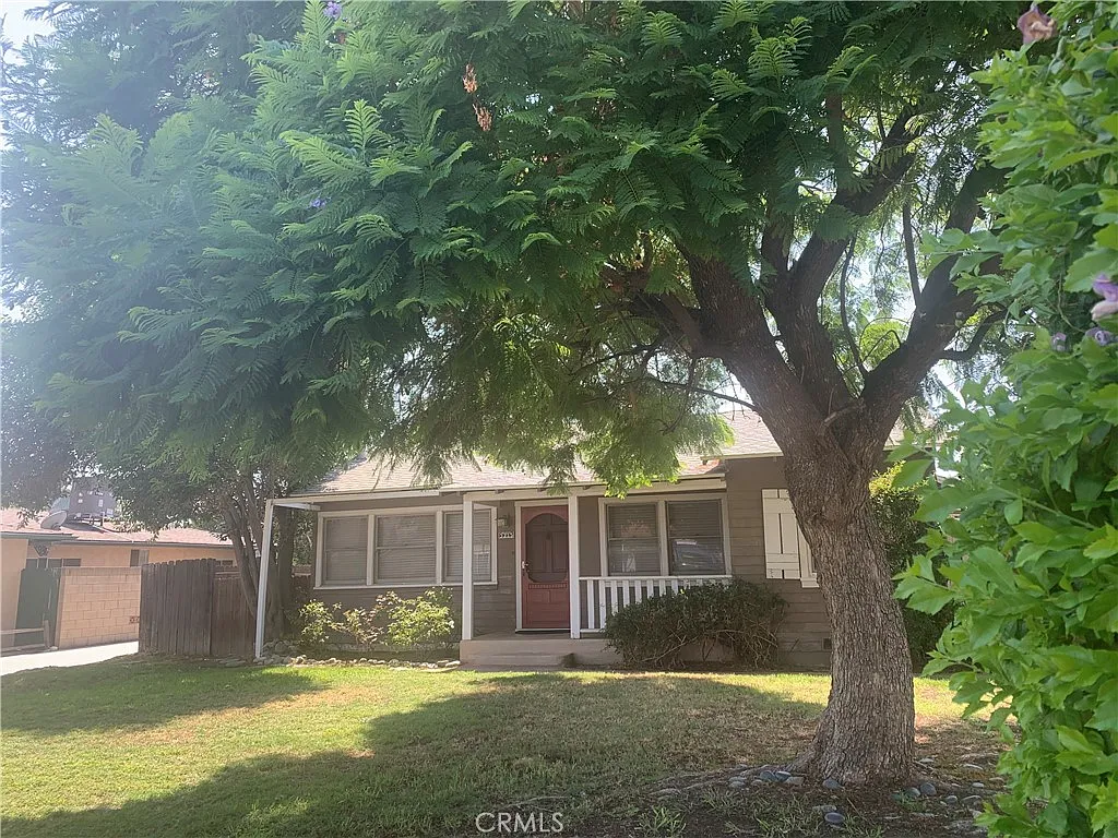3 bed, 1281 sqft, $3,350 — Photo 4