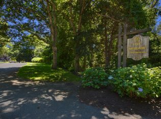 36 Atkins Rd APT B1, East Sandwich, MA 02537