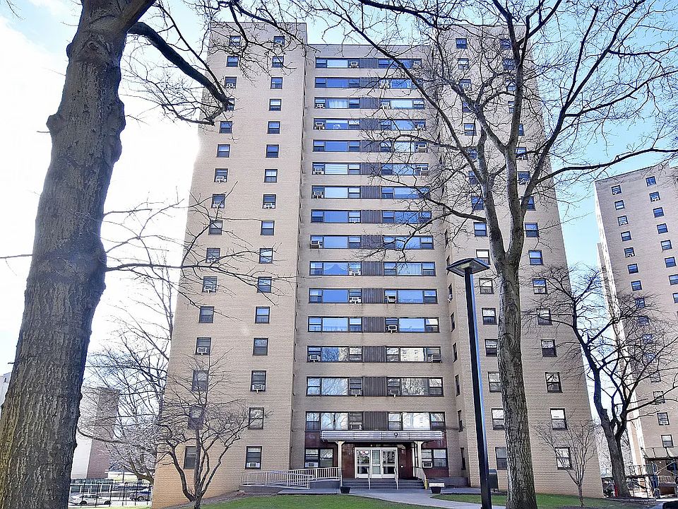 1st image of 6 Fordham Hill Oval APT 8C