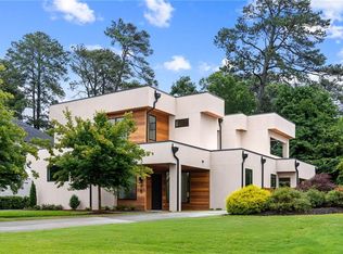 16 Bonnie Ln, Sandy Springs, GA 30328