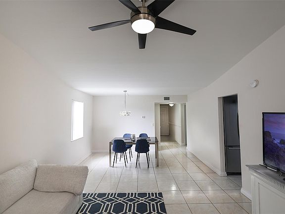 5th image of 8725 Shadow Wood Boulevard #312