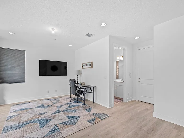 5255 Beckman Ter — Photo 7
