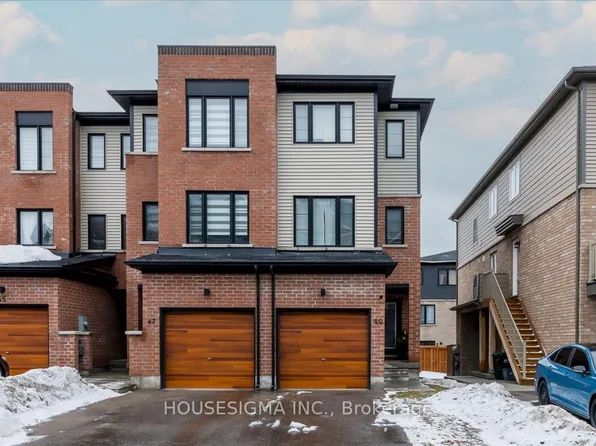 49 Hay Ln, Barrie, ON L9J 0T6